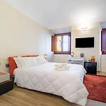 Mater Rooms&Suites, Self Check In
