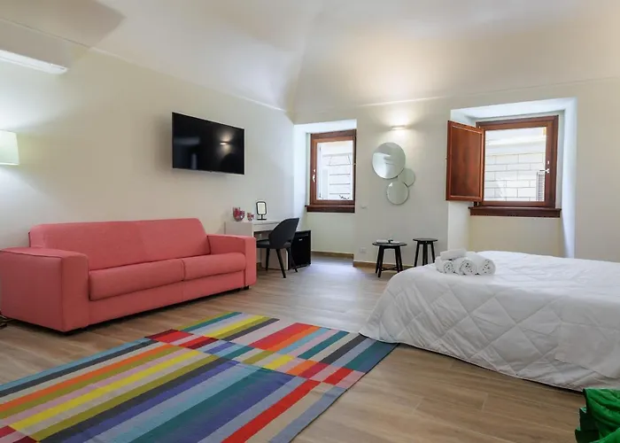 Mater Rooms&Suites, Self Check In
