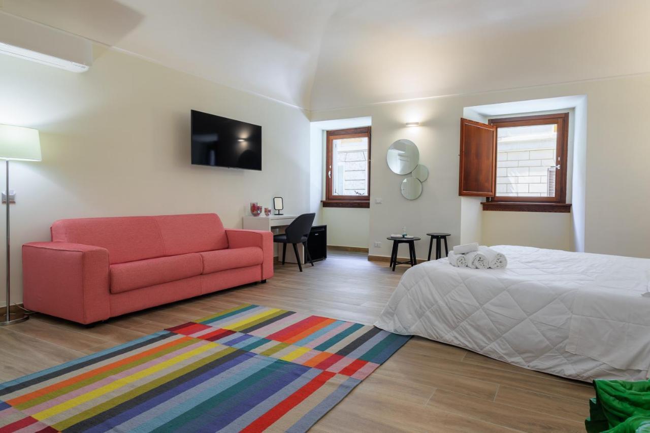 Mater Rooms&suites, Self Check In