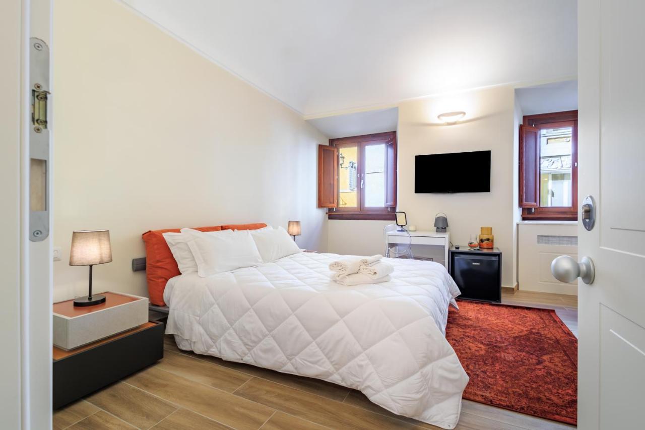Mater Rooms&suites, Self Check In Roma