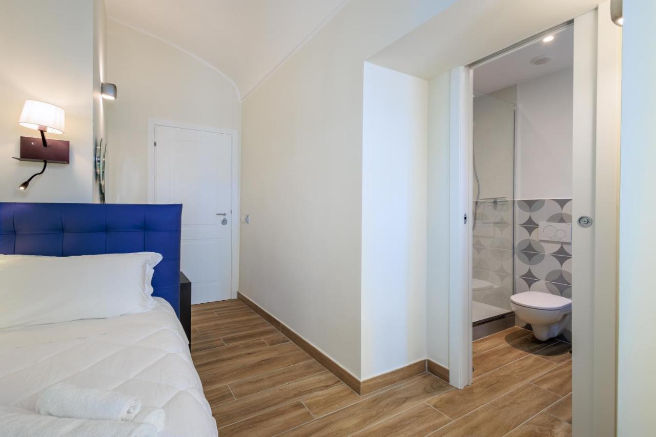 Mater Rooms&suites, Self Check In *